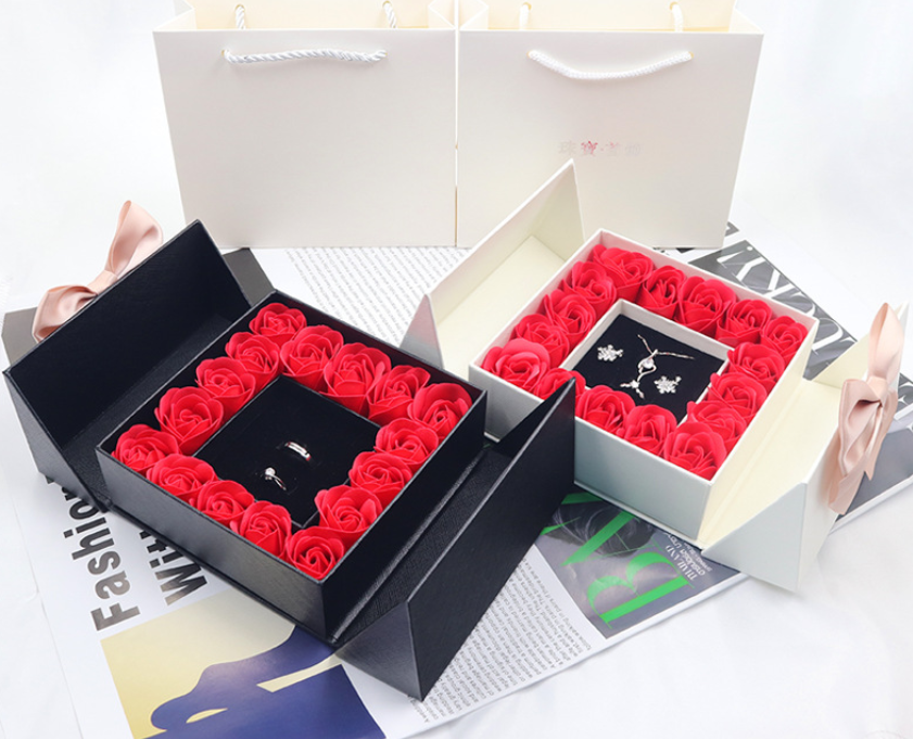 2024 Mode Zirkon Veränderbar Liebe Vierblättriges Kleeblatt Halskette Edelstahl Diamant 18K